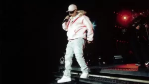 “Vienen de abajo y ganan el triple, pero la codicia los pudrirá por dentro”: reconocido cantante chileno se fue con todo en contra de estrellas del fútbol chileno