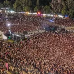 El incómodo momento que obligó a reconocida cantante en Chile a bajar del escenario: "Por soberbia le pasa"