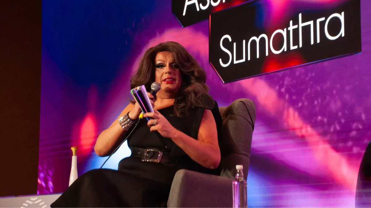 Quién es Asskha Sumathra: la popular humorista que se presenta en el Festival de Viña 2026