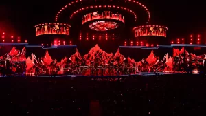 "Que cringe lo que están haciendo" y "¿quién les avisa?": redes sociales se encienden tras la primera jornada del Festival de Viña 2026