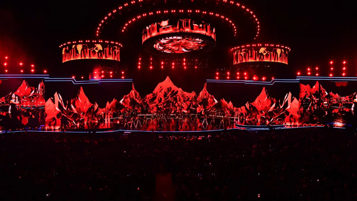 "Que cringe lo que están haciendo" y "¿quién les avisa?": redes sociales se encienden tras la primera jornada del Festival de Viña 2026