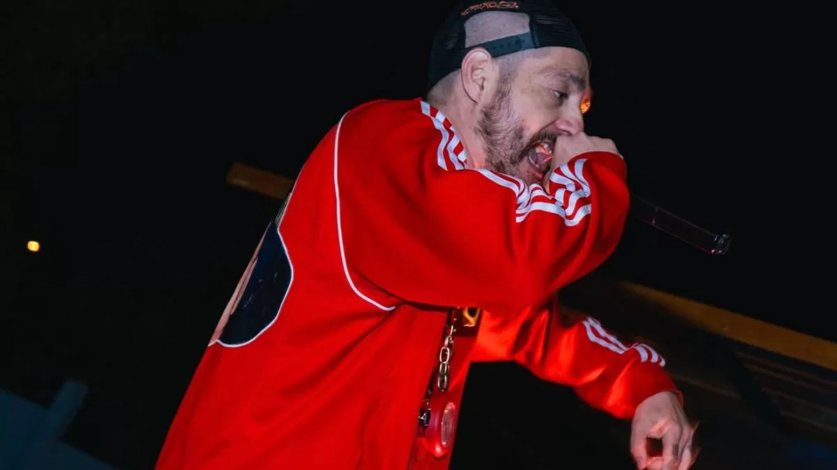 Actualizan el estado de conocido cantante chileno que intentó quitarse la vida: "Qué terrible donde hemos llegado"