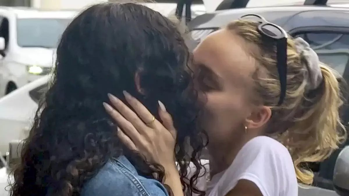 Aseguran que conocida actriz habría terminado con su novia tras ser vista con misteriosa mujer