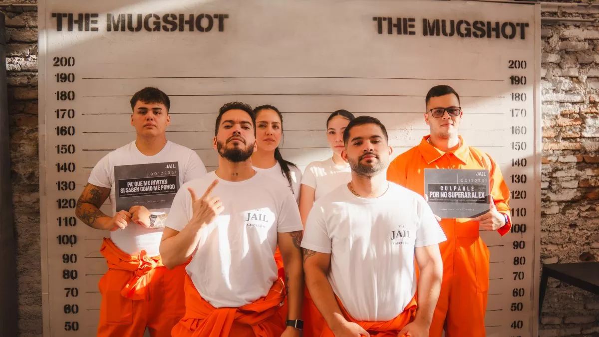 Panorama en Santiago: este es el nuevo bar-restaurante temático inspirado en una "cárcel" que conquista a los chilenos