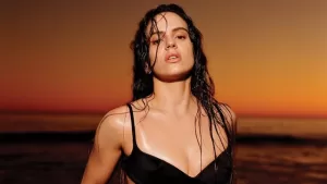 Rosalía revela cómo será el Lux Tour: la gira la traerá de vuelta a Chile durante julio