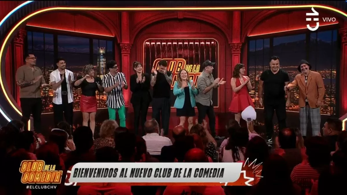 Club De La Comedia (1)