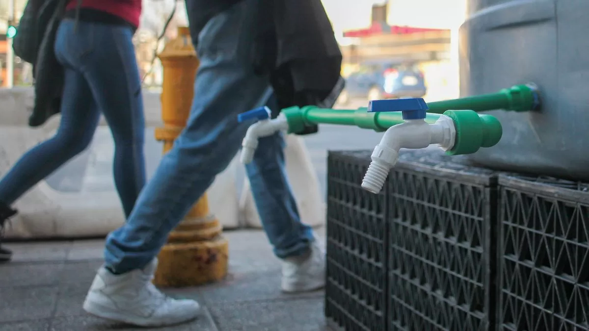 Corte de agua potable afectará a cinco comunas de la Región Metropolitana por hasta 15 horas