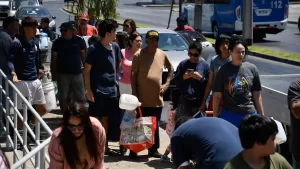 Por hasta 7 horas sin servicio: corte de agua afectará a cinco comunas de la Región Metropolitana