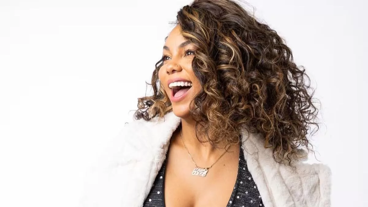 Betsy Camino sorprende con románticos registros junto a su pareja: está comprometida con un músico 12 años mayor