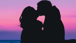 El detalle que desató rumores de crisis en una de las parejas más queridas de la TV chilena