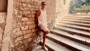 "No justifico la violencia, pero no intenté matar a la mujer que amaba, eso es falso"