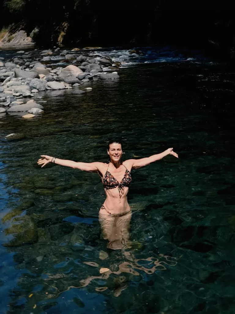 Tonka Tomicic Fotos Bikini Redes Sociales Reaccion