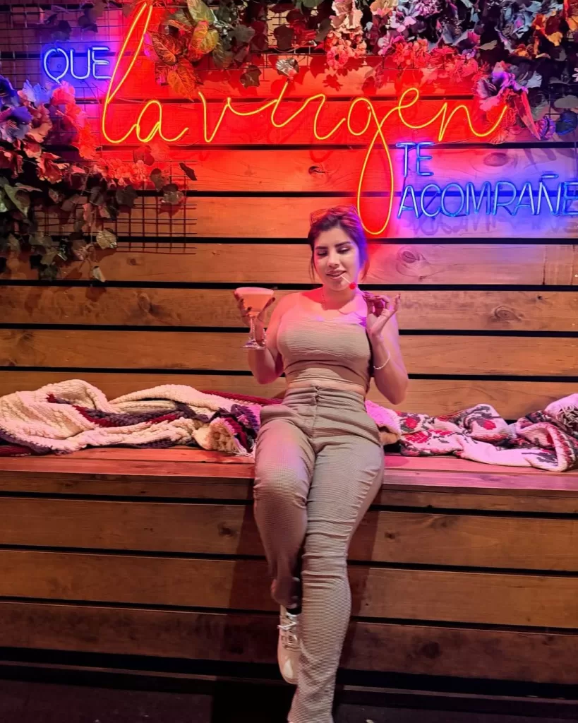 Yessenia   Junior Playboy