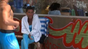 "Nunca fui a un campamento. Los odio, para enfermarse, para sentirse mal. Polvo, tierra, o sea, todo totalmente inadecuado"