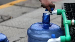 Corte de agua potable afectará a cuatro comunas de la Región Metropolitana por hasta 15 horas