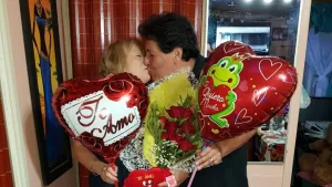 "Nos la quitaron": el desgarrador mensaje de comediante chileno y su familia tras la muerte de su esposa en posible caso de negligencia médica