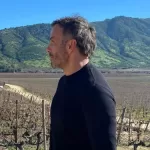 Actor chileno rompe el silencio luego de que panelista de TV revelara su romance oculto: fue acusado de "sacarlo del clóset"