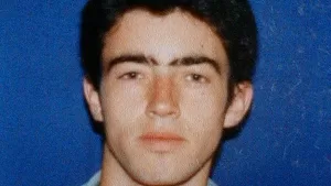 "En estos 27 años no he podido asumir un duelo como corresponde. Tampoco han dejado descansar a mi hijo en paz"