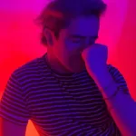 "Salimos como seis meses... es abiertamente gay": panelista de TV sorprende tras revelar romance oculto junto a popular comediante chileno