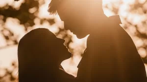 Exchica Rojo emocionó en las redes tras anunciar la fecha de su matrimonio después de dos años de compromiso