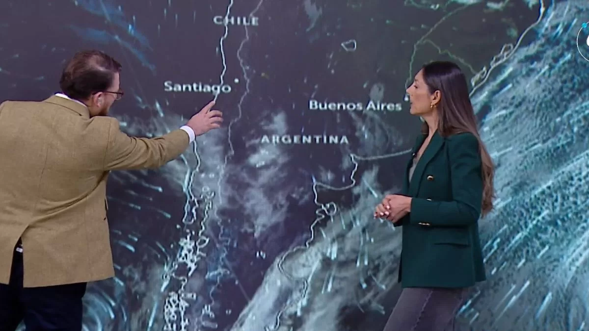 Meteróloga de Mega preocupa con su pronóstico de intensas lluvias y tormentas eléctricas en estos sectores de Chile