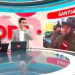 Equipo de TVN vive incómodo momento con un carabinero en el Centro de Santiago: "Cálmate hue... estoy al aire"