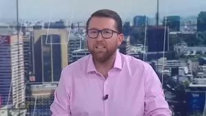Luto en la TV chilena: Lucho Ugalde confirma en vivo la muerte de reconocido periodista chileno