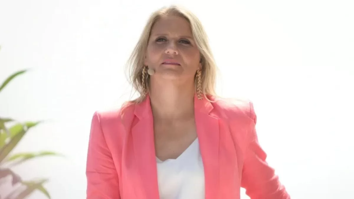 Tras dichos de Pablo Candia, Marianne Schmidt lanza dura advertencia: "Encuentro súper grave..."