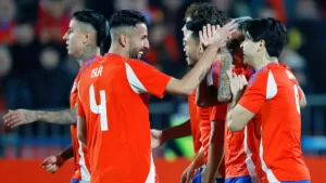 "La mandaba a buscar...": Destapan apasionado romance entre futbolista de La Roja y figura de la TV