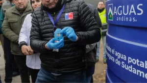 6 horas sin servicio: corte de agua de emergencia afecta a esta comuna de la Región Metropolitana