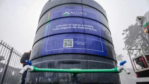 Por hasta 12 horas sin suministro: corte de agua potable afectará a cuatro comunas de la Región Metropolitana