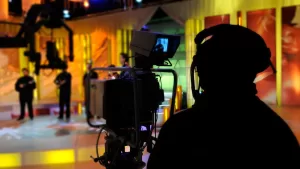 Muere querido animador de TV tras sufrir un infarto mientras dormía: "Estoy en shock"