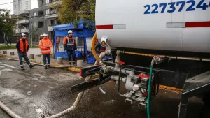 Seis horas sin servicio: corte de agua afectará a estas zonas de la Región Metropolitana