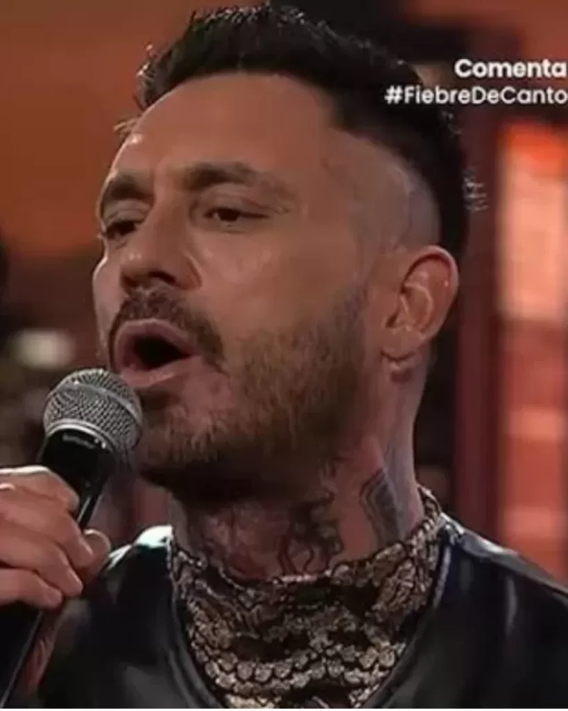 Mauricio Pinilla (2)