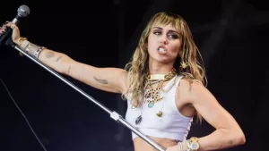 ¿Nueva música en camino? Miley Cyrus sorprende con misteriosas pistas sobre su próximo álbum