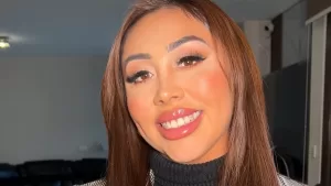 NAYA FÁCIL (1)