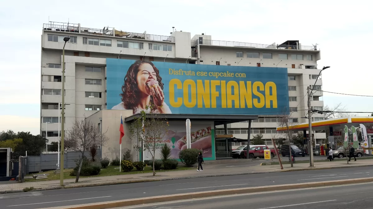El llamativo error en un monumental y un anuncio de TV que sorprendió este martes 