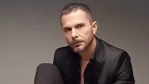 ¿Lo notaste? Álvaro Ballero revela íntima foto junto a su nueva pareja pero un detalle no pasó desapercibido