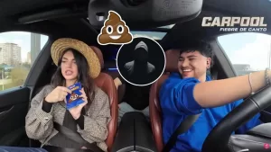 Coni Piccoli compara a reconocida figura de CHV con curioso emoji: "Él es una caquita, es café también, se parece"