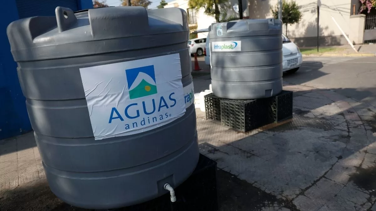 Por hasta 15 horas sin servicio: corte de agua afectará a estas seis comunas de la Región Metropolitana