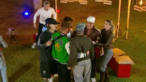 "Eres falso, mentiroso, cara de nada y monigote porque te mandonean": Revelan pelea en la TV chilena