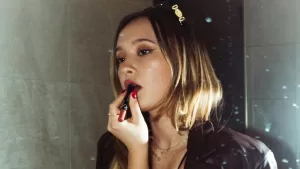 ¿Maquillaje intacto durante toda la fonda? Los trucos que debes conocer para sobrevivir a las Fiestas Patrias