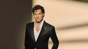David Bisbal presenta “ETERNOS”: el nuevo álbum con el que revive clásicos inolvidables de la música en español