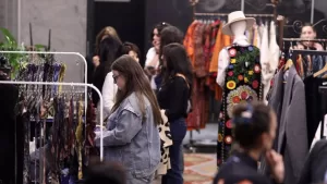 Feria de diseño chileno en Providencia: más de 40 marcas nacionales llegan con sus colecciones de primavera-verano