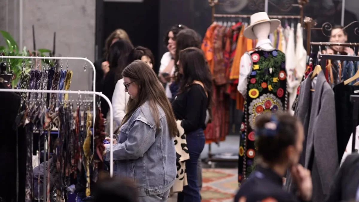 Feria de diseño chileno en Providencia: más de 40 marcas nacionales llegan con sus colecciones de primavera-verano